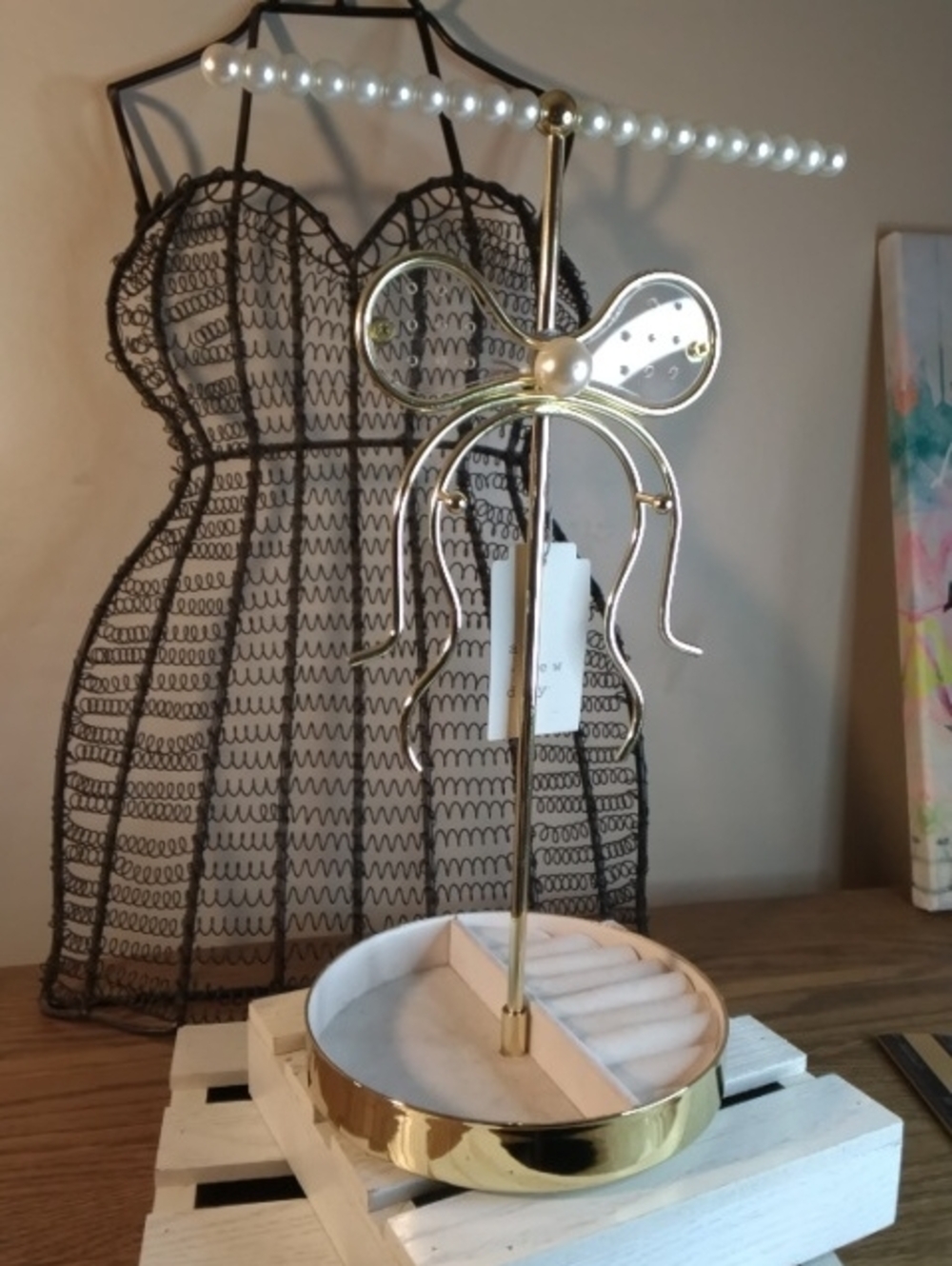 Gold Bow Jewelry Stand with Pearl-Topped Earring Bar